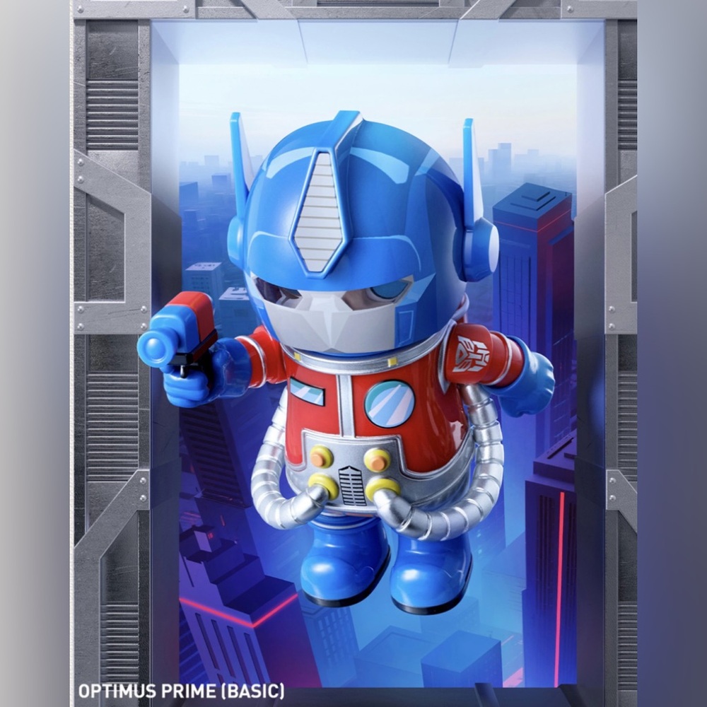 Mega Space Molly Series 4 Figure - Optimus Prime